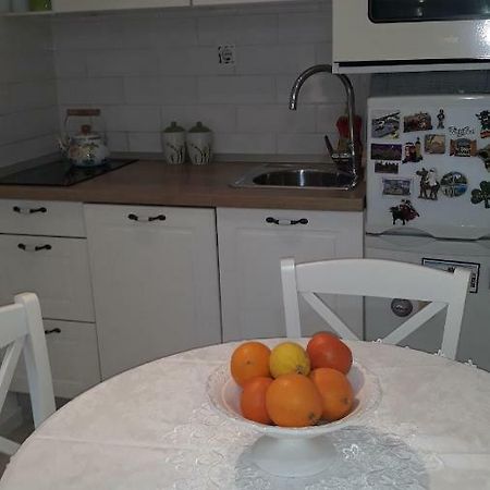 Studio Apartment Angie Split Zewnętrze zdjęcie